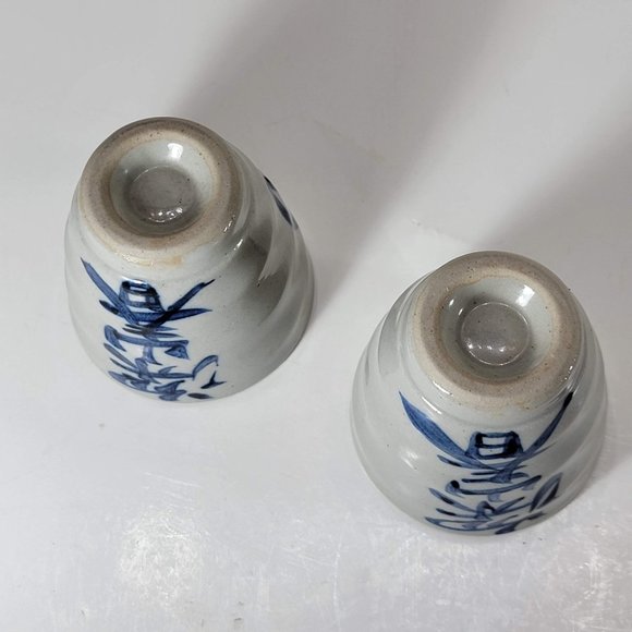 Sake Set Decanter with Two Sake Cups White with Blue Lettering Ceramic - Picture 7 of 7